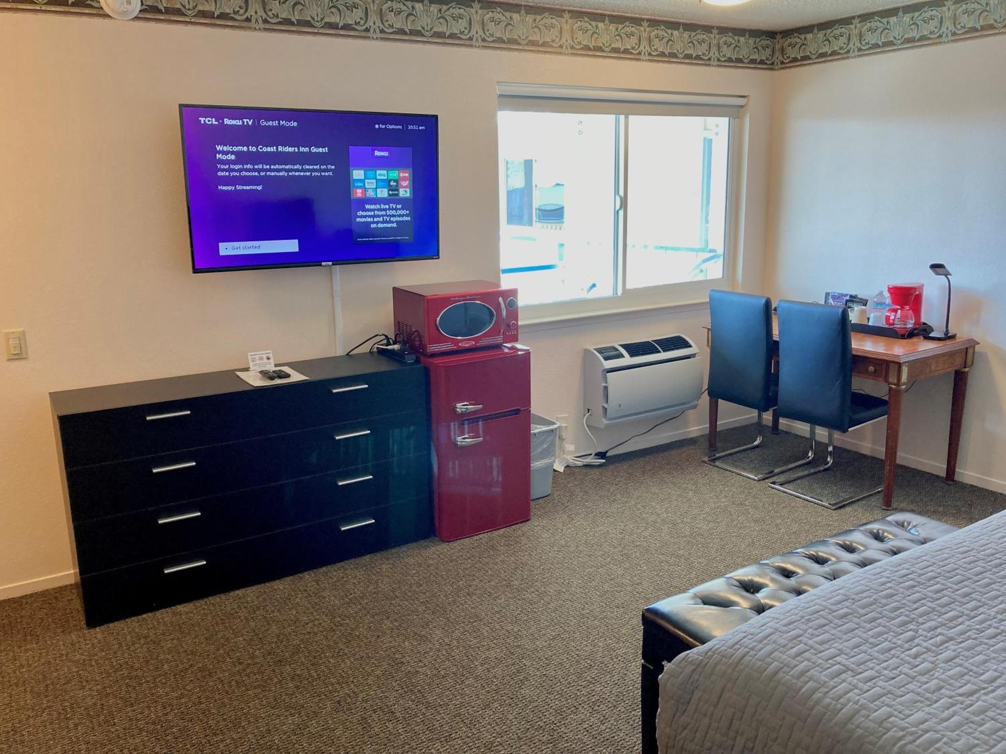Coast Riders Inn سان سيموان الغرفة الصورة